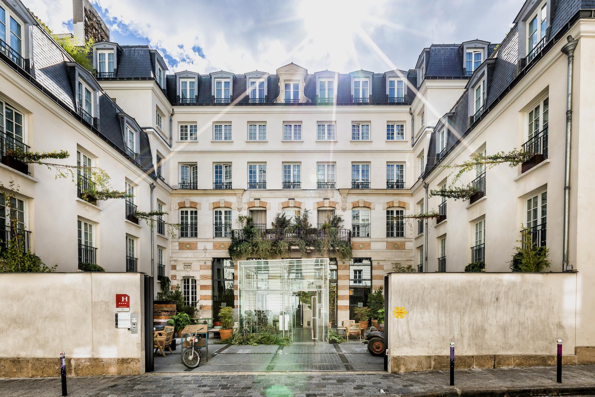 Kube Hotel Paris Exterior photo